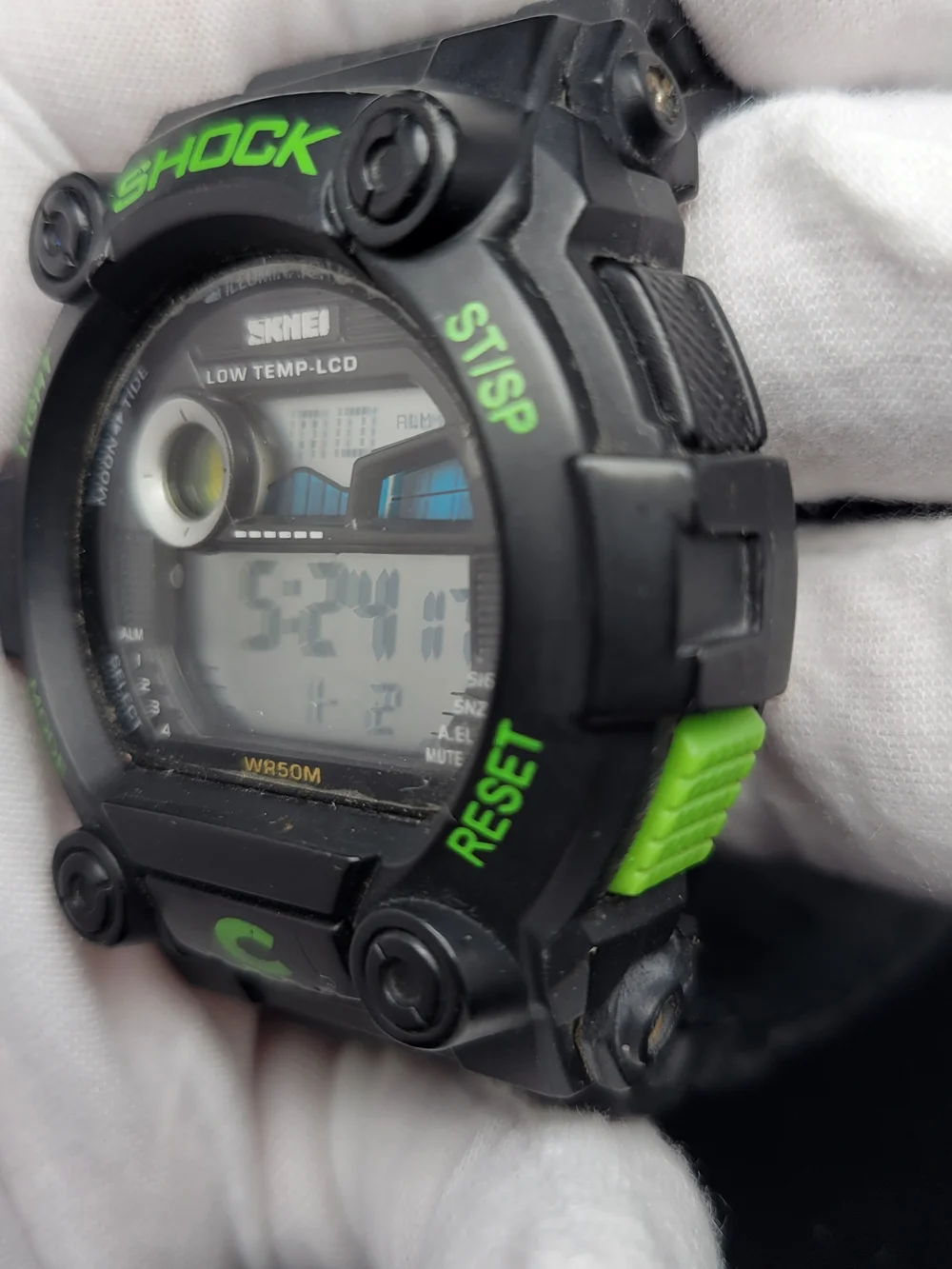 Skmei Black and Green Digital Shock Sports Watch
